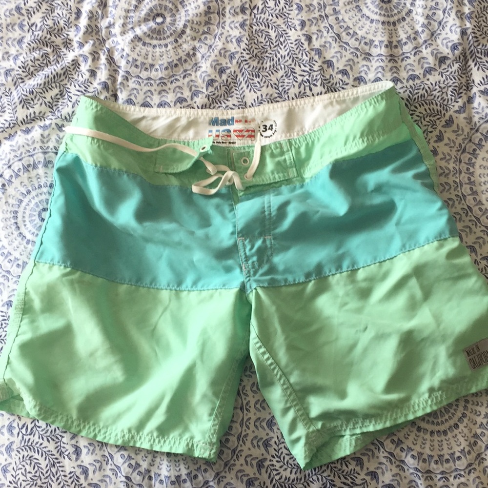 Bathing suit trunks